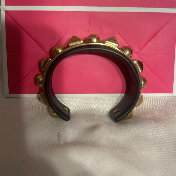 Beautiful bracelets - Picture 2 of 5